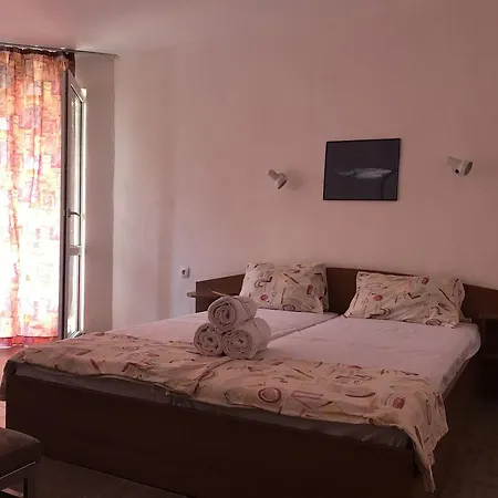 Rose Гостевой дом 3*